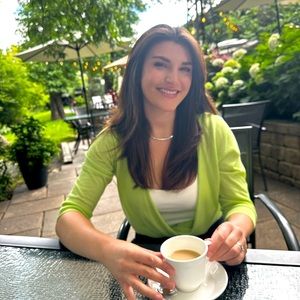 Meet your Posher, Lauren